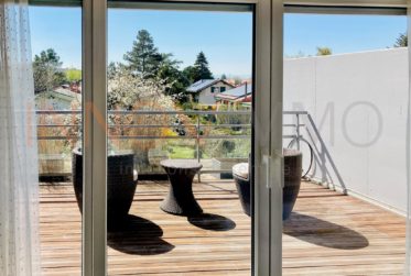 Très jolie villa contiguë de 6 pièces