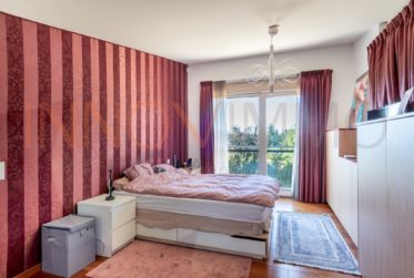 Belle villa jumelle avec vue sur la campagne