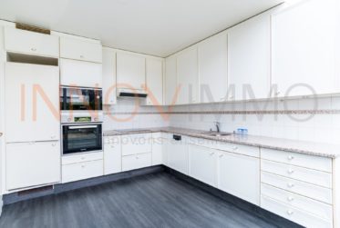 Contiguous unfurnished house for rent