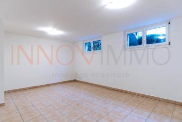 Contiguous unfurnished house for rent