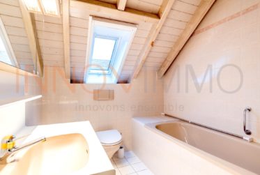 Contiguous unfurnished house for rent